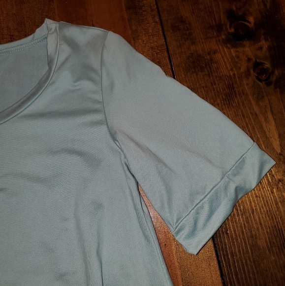 SEAFOAM green blue tunic sharkbite short sleeve top Medium - Picture 3 of 8